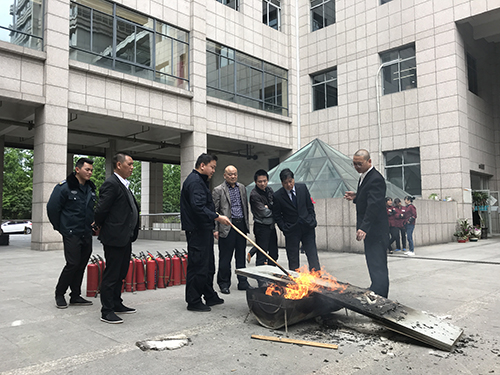 檢測(cè)防火門耐火程度2.jpg