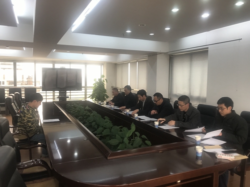 面試現(xiàn)場1_副本.jpg